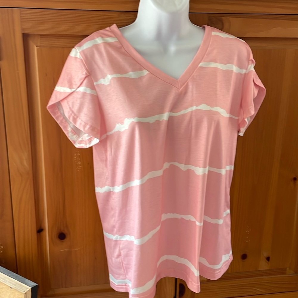 SHEIN Pink & White Top 🌸🤍🌸🤍 - Picture 4 of 12